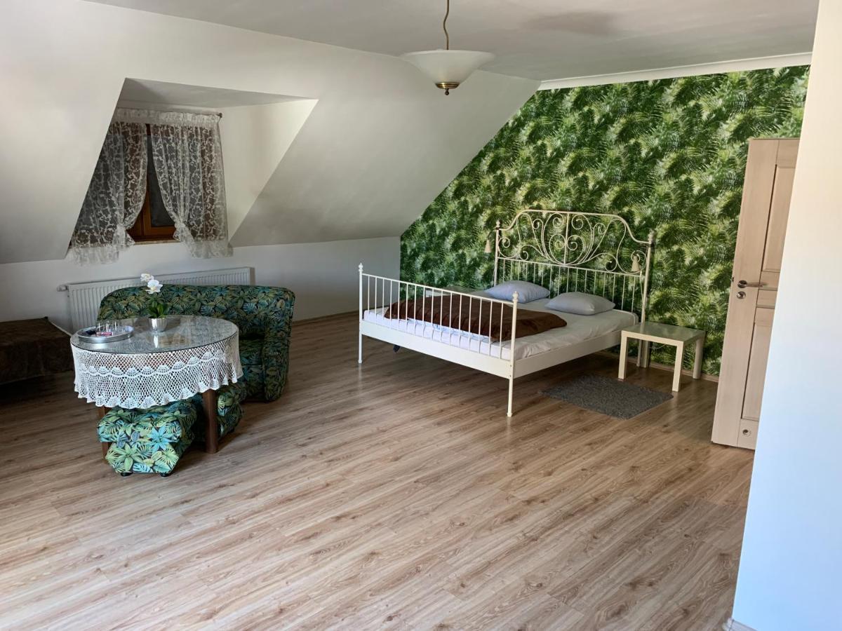 Motel U Olka Boczow Екстериор снимка