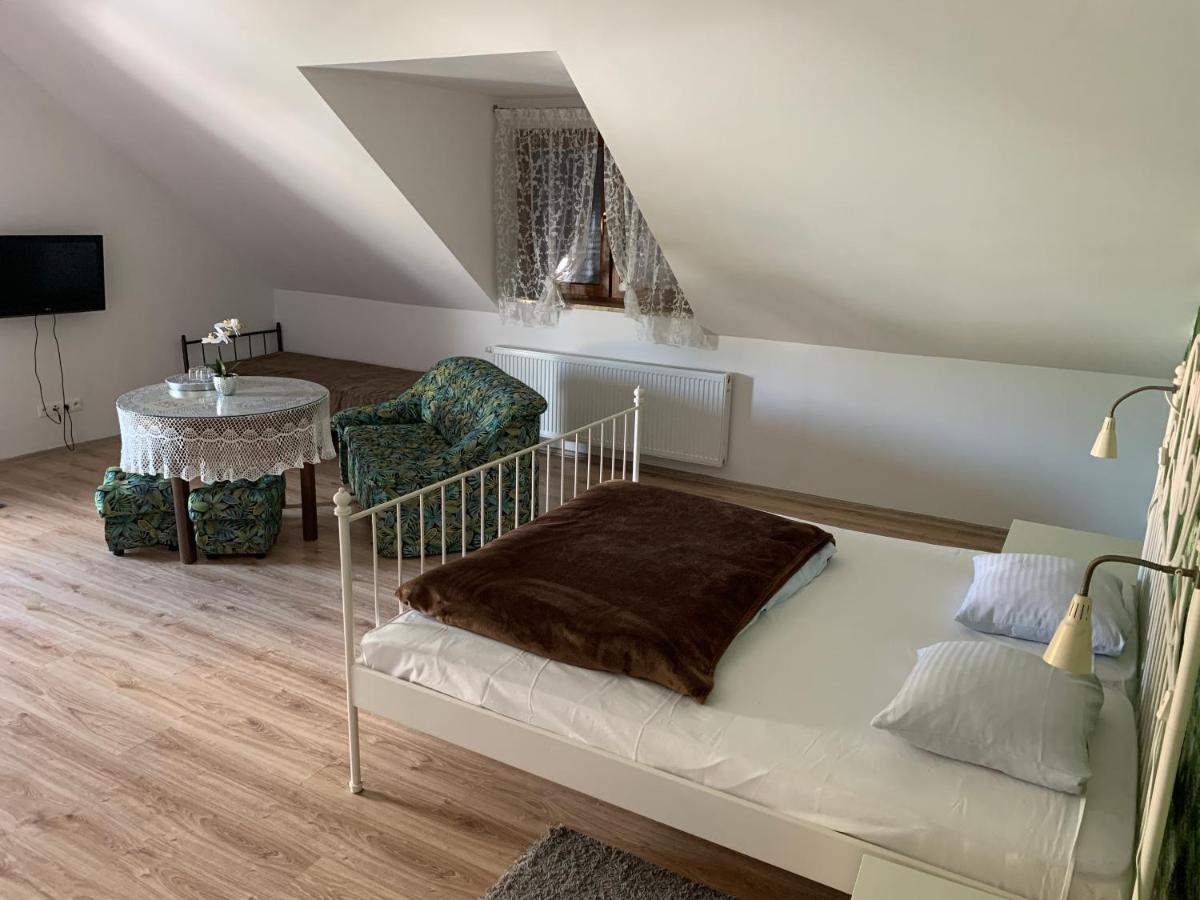 Motel U Olka Boczow Екстериор снимка