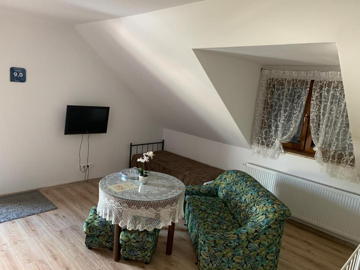 Motel U Olka Boczow Екстериор снимка