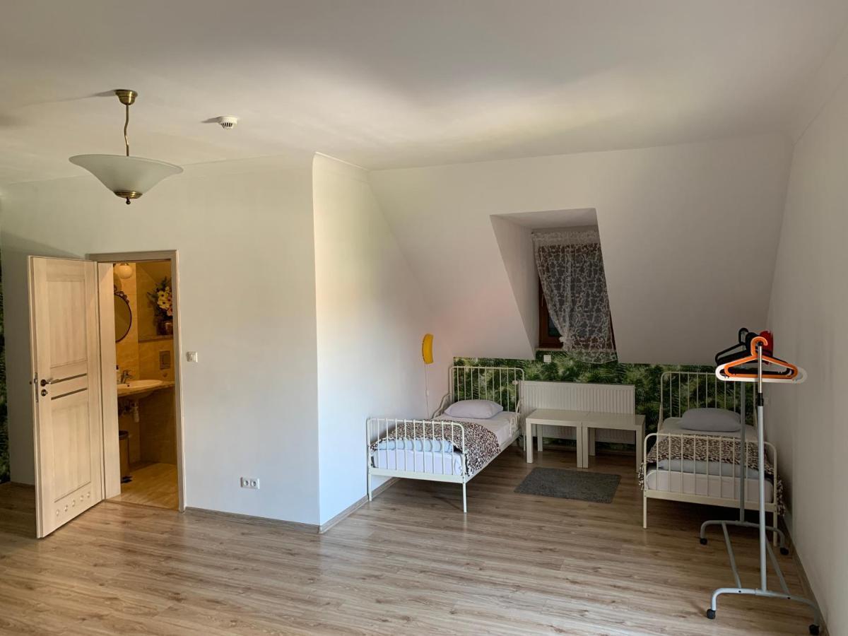 Motel U Olka Boczow Екстериор снимка
