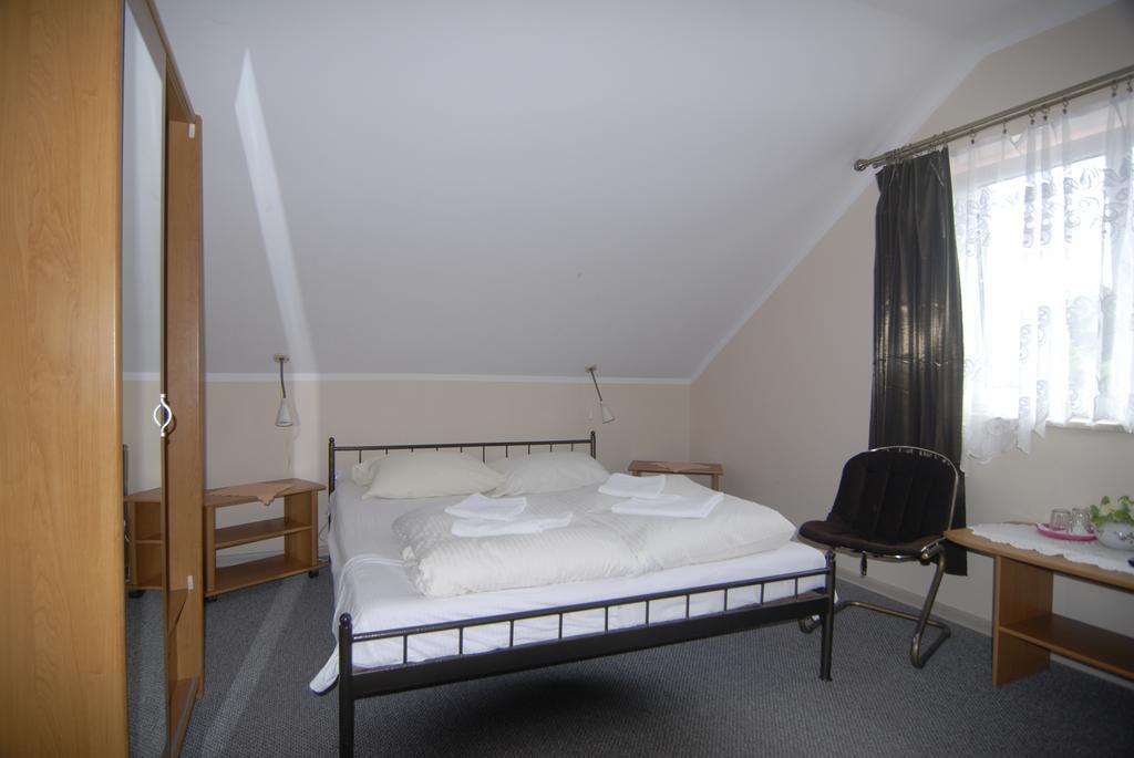 Motel U Olka Boczow Екстериор снимка