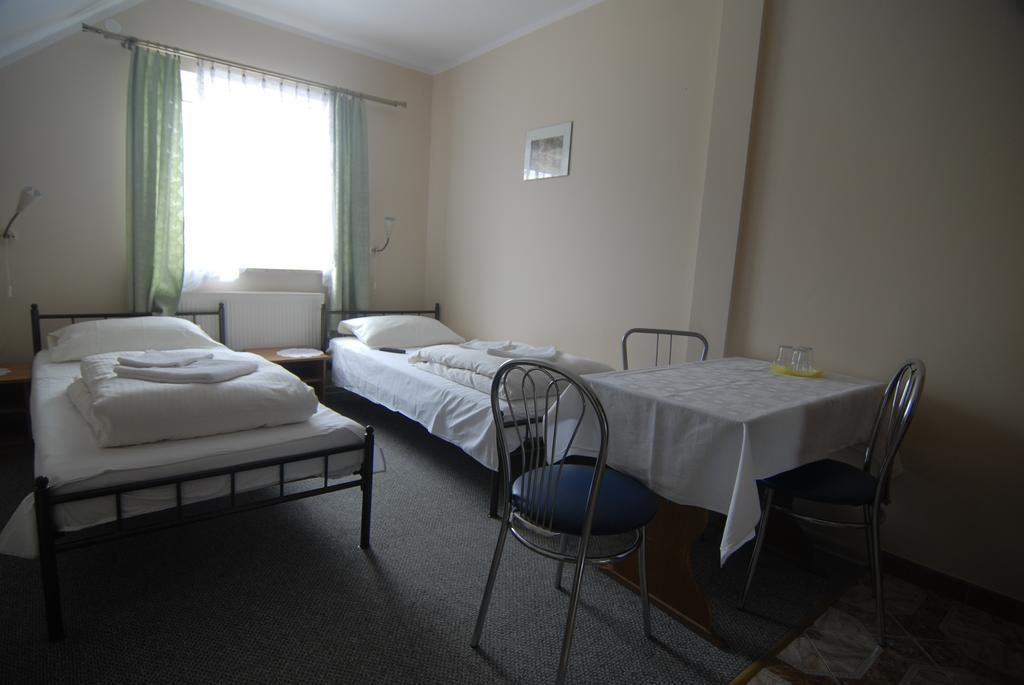 Motel U Olka Boczow Екстериор снимка