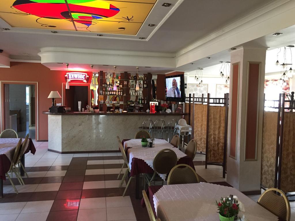 Motel U Olka Boczow Екстериор снимка