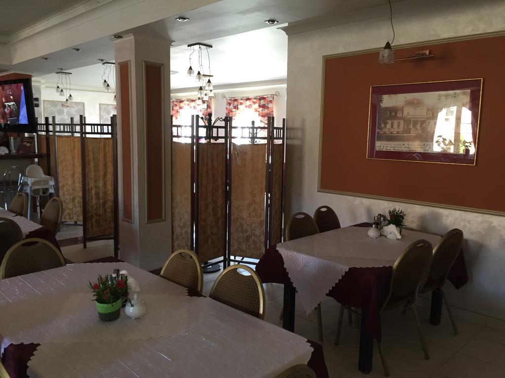 Motel U Olka Boczow Екстериор снимка
